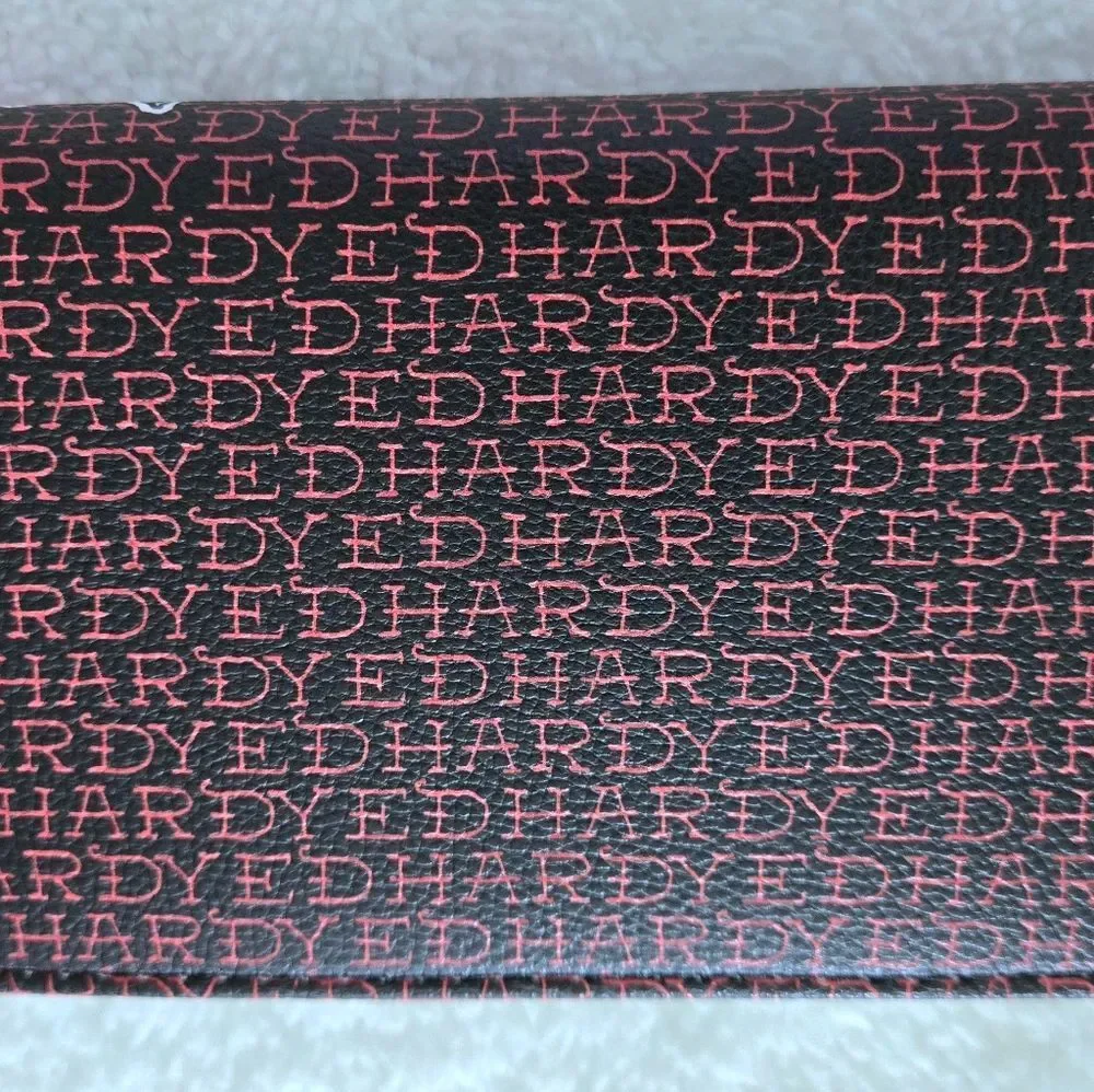 Ed Hardy Skulls💀, Roses🌹 and Hearts❤️ Wallet  - NWT